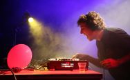 dj-moule-live01.jpg